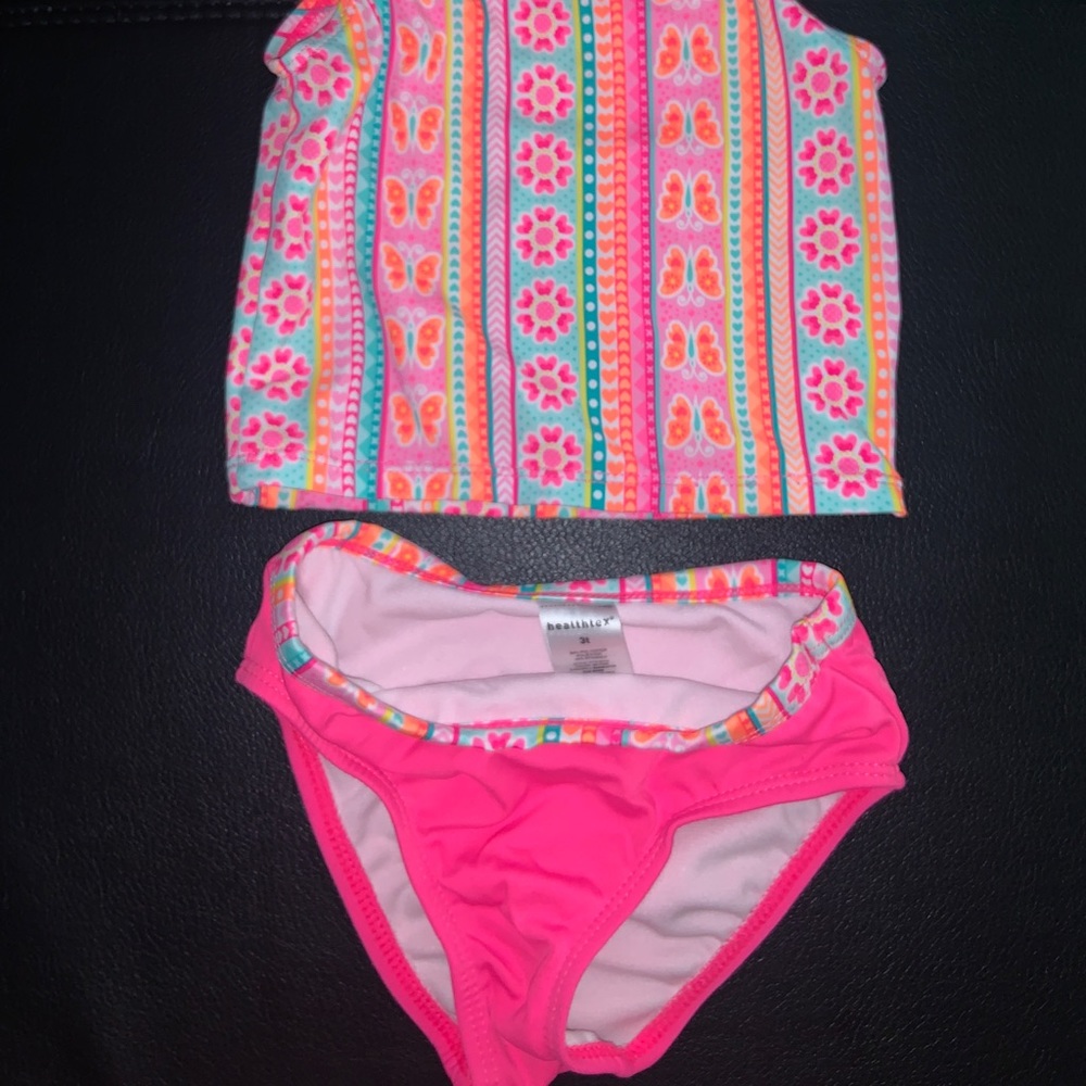Toddler 👙 - Picture 3 of 3